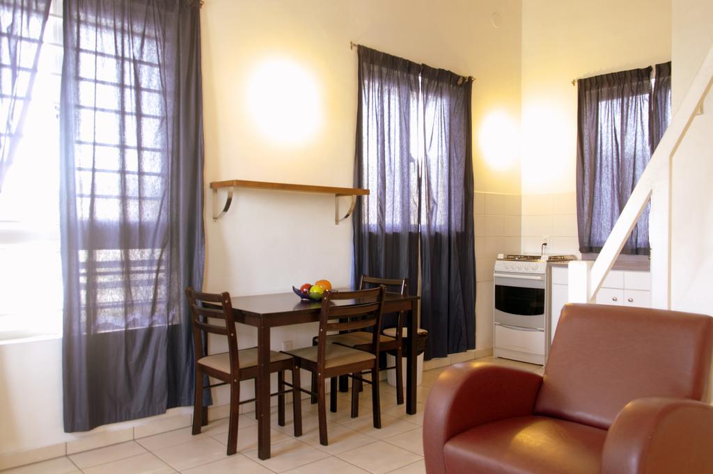 Orange Rembrandt Studio Apartments Вилемстад Екстериор снимка