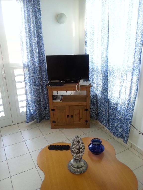 Orange Rembrandt Studio Apartments Вилемстад Стая снимка