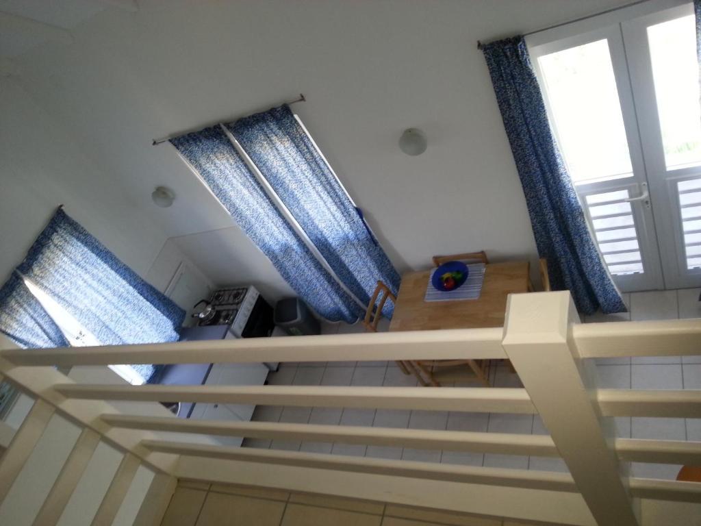 Orange Rembrandt Studio Apartments Вилемстад Стая снимка