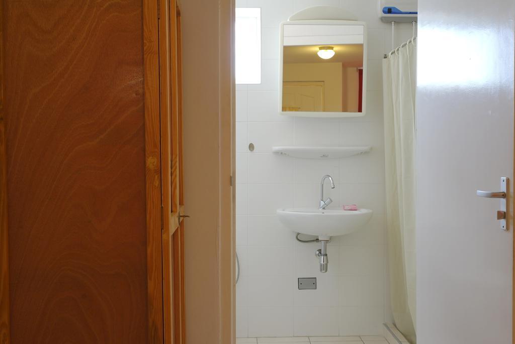 Orange Rembrandt Studio Apartments Вилемстад Екстериор снимка